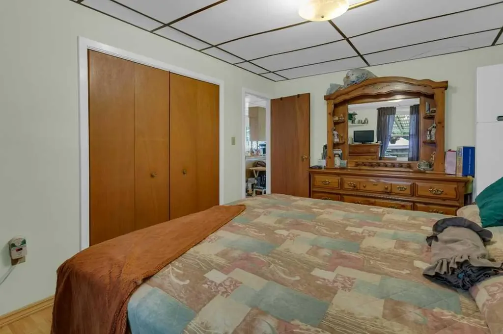 309 4 Avenue Strathmore AB T1P1B4