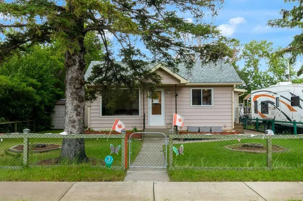 309 4 Avenue Strathmore AB T1P1B4