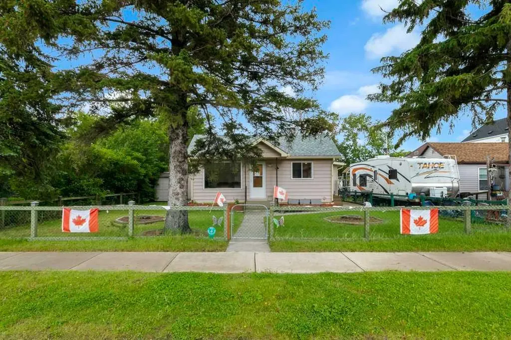 309 4 Avenue Strathmore AB T1P1B4