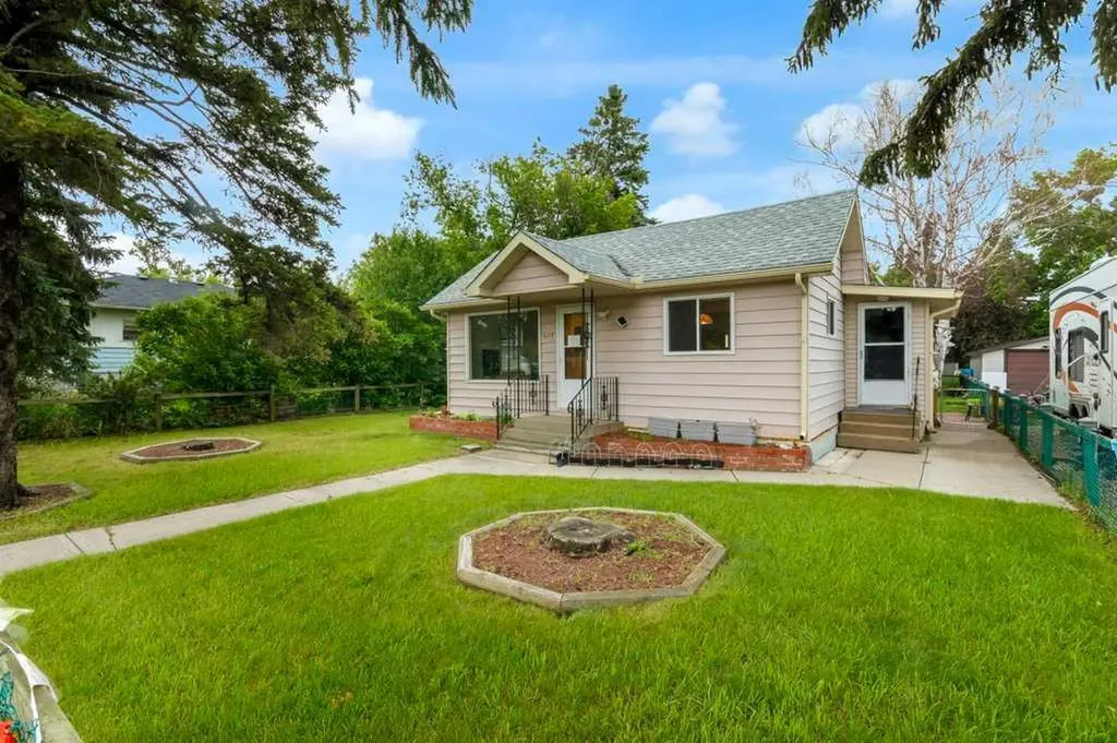 309 4 Avenue Strathmore AB T1P1B4