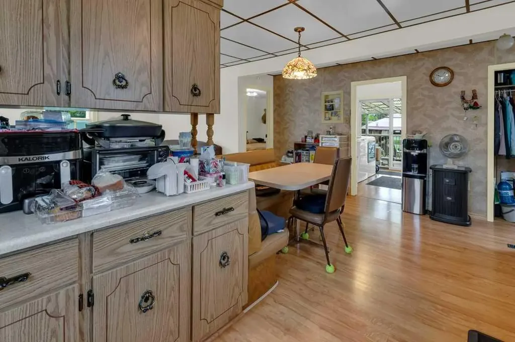 309 4 Avenue Strathmore AB T1P1B4