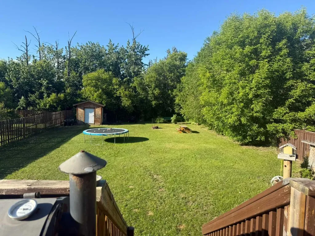 4214 55 Avenue High Prairie AB T0G 1E0
