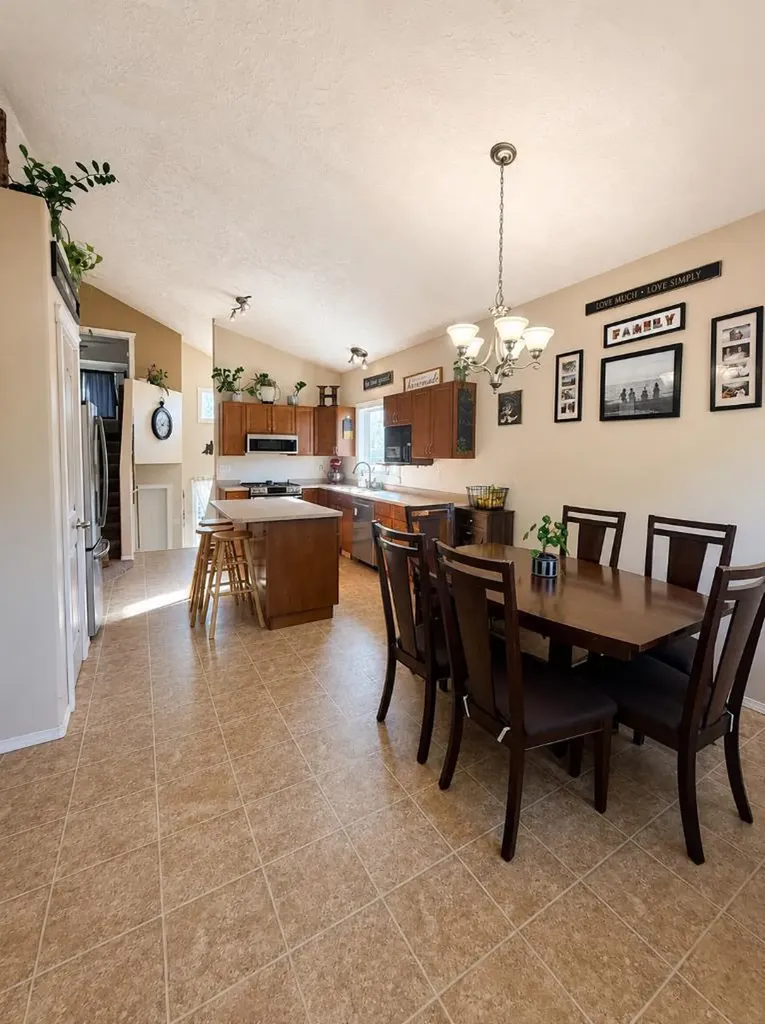 4214 55 Avenue High Prairie AB T0G 1E0
