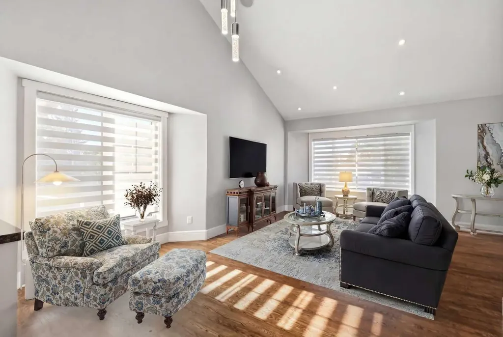 79 Millside Crescent SW Calgary AB T2Y2P1