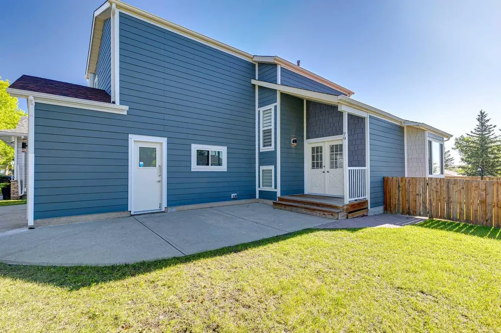 79 Millside Crescent SW Calgary AB T2Y2P1