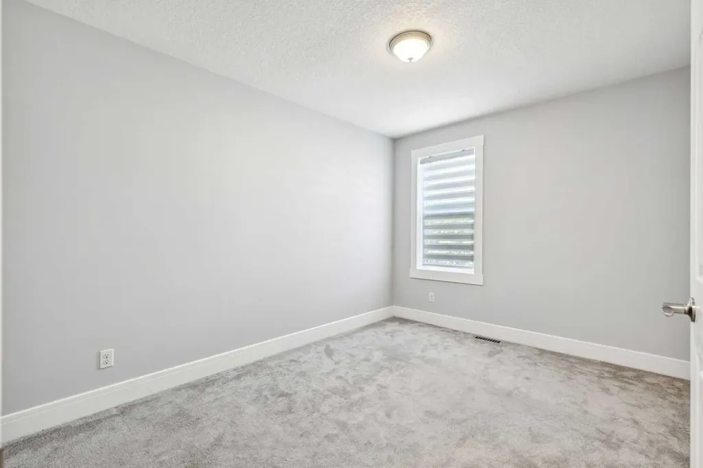 79 Millside Crescent SW Calgary AB T2Y2P1
