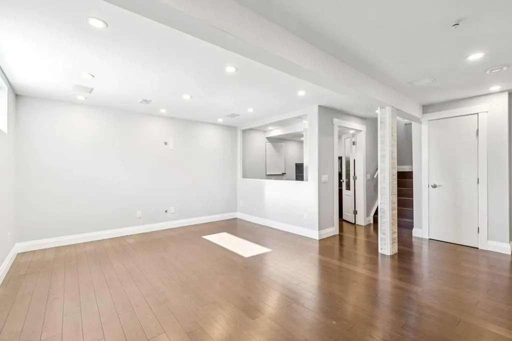 79 Millside Crescent SW Calgary AB T2Y2P1