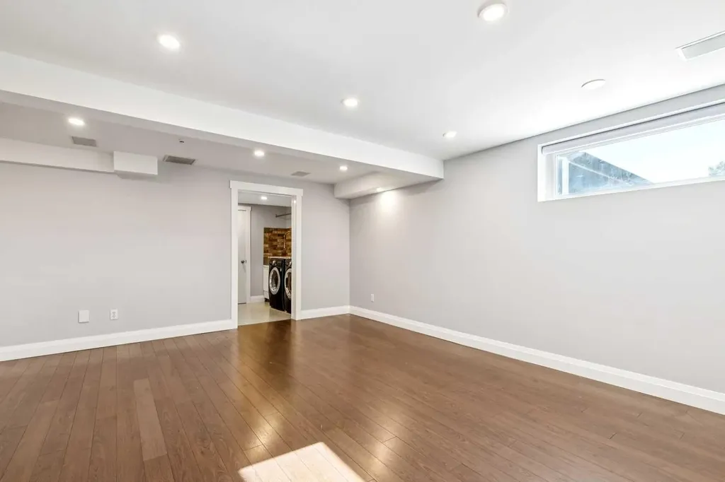79 Millside Crescent SW Calgary AB T2Y2P1