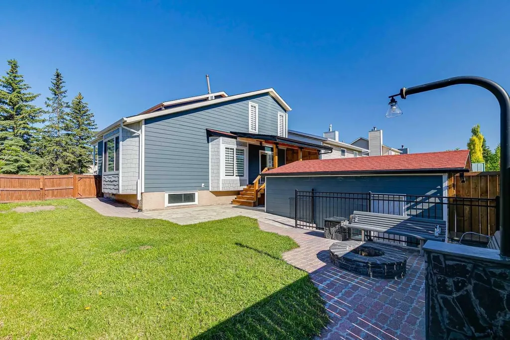 79 Millside Crescent SW Calgary AB T2Y2P1