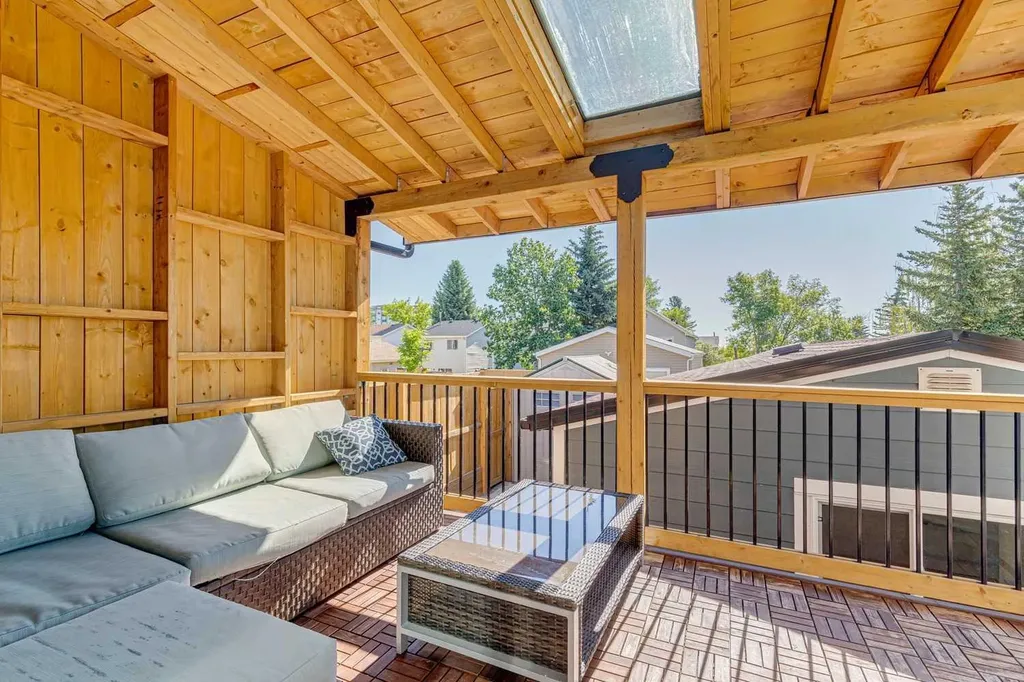 79 Millside Crescent SW Calgary AB T2Y2P1