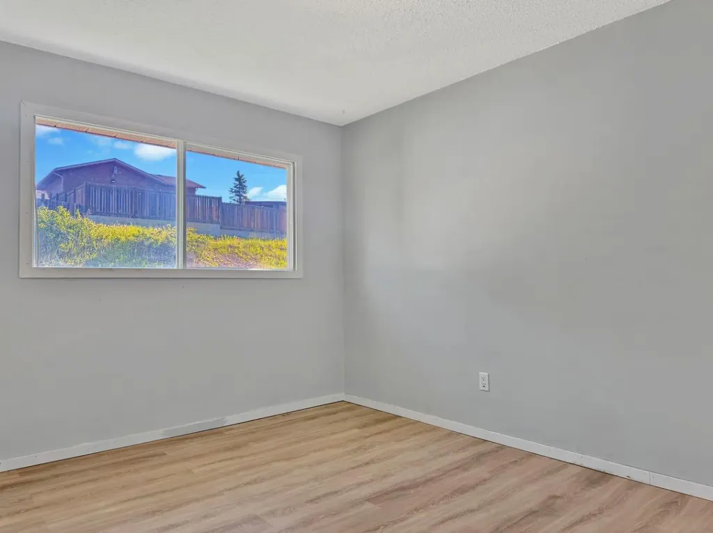 10987 97 Avenue Grande Cache AB t0e0y0