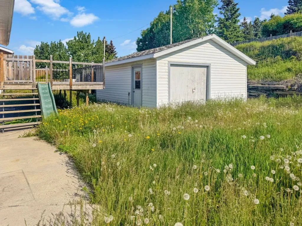 10987 97 Avenue Grande Cache AB t0e0y0