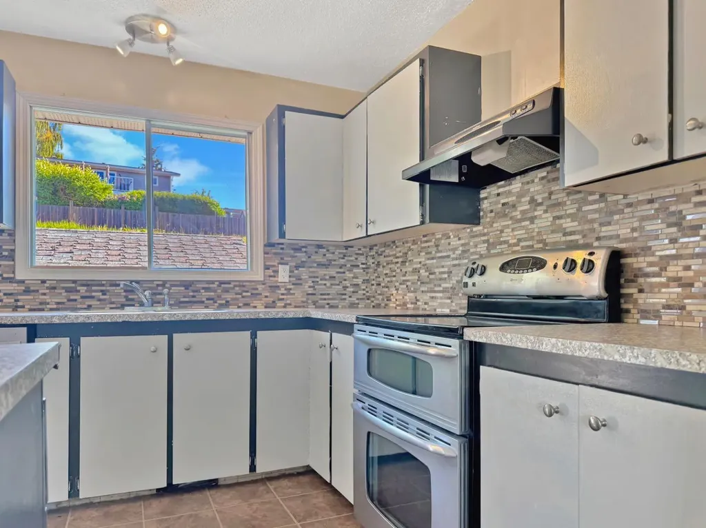 10987 97 Avenue Grande Cache AB t0e0y0