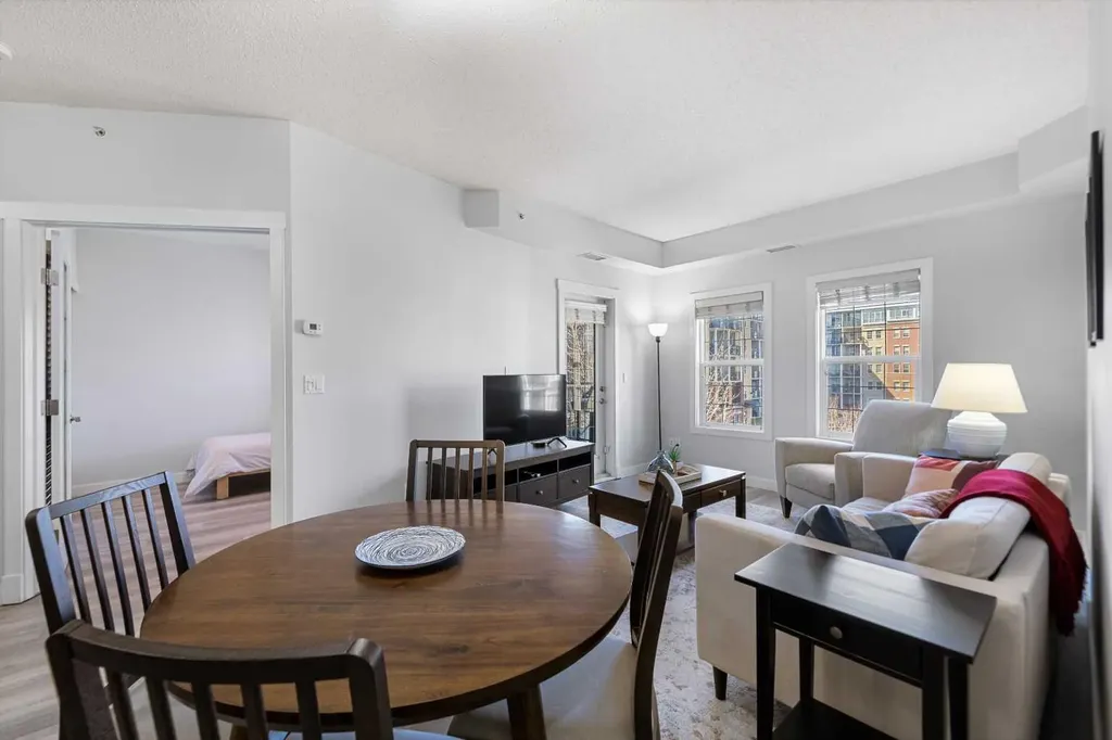 11811 Lake Fraser Drive SE Calgary AB T2J 7J4