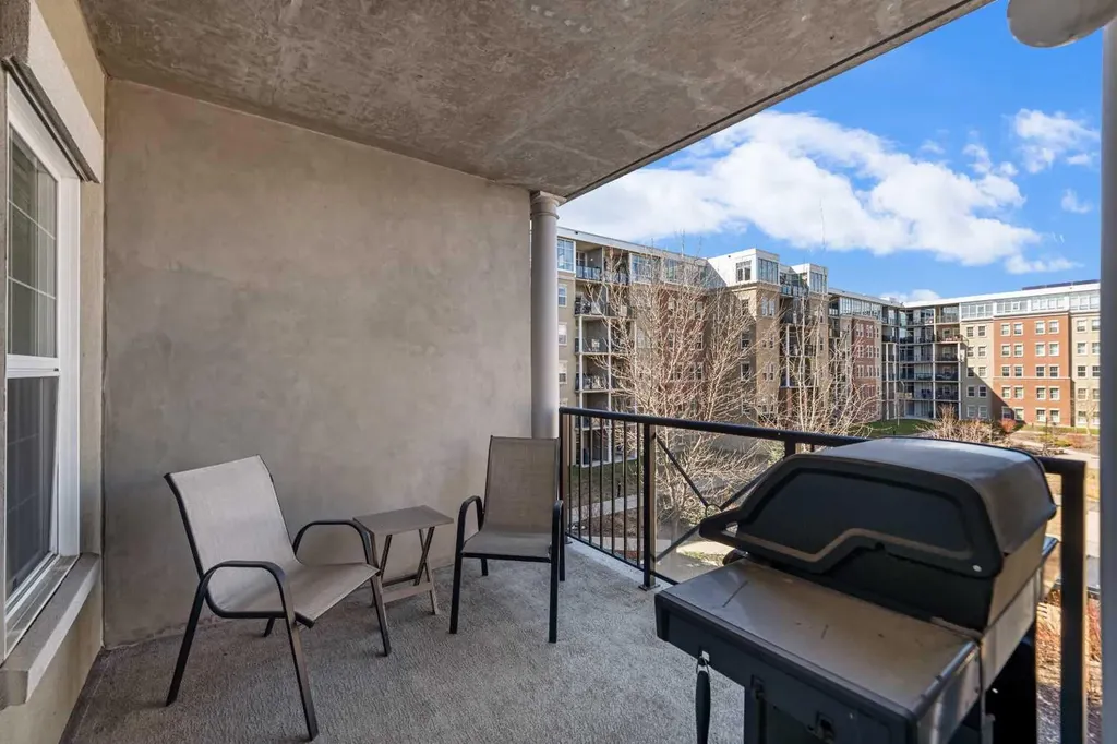 11811 Lake Fraser Drive SE Calgary AB T2J 7J4