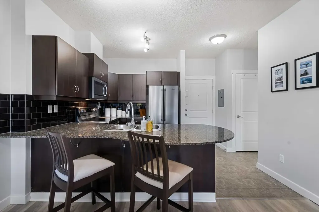 11811 Lake Fraser Drive SE Calgary AB T2J 7J4
