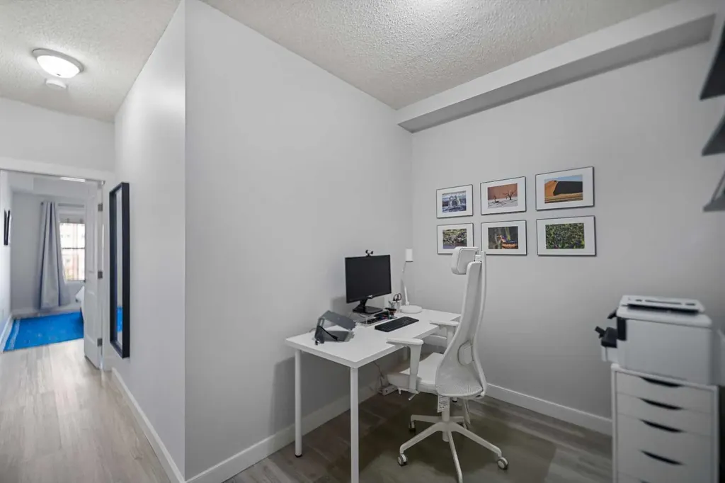 11811 Lake Fraser Drive SE Calgary AB T2J 7J4