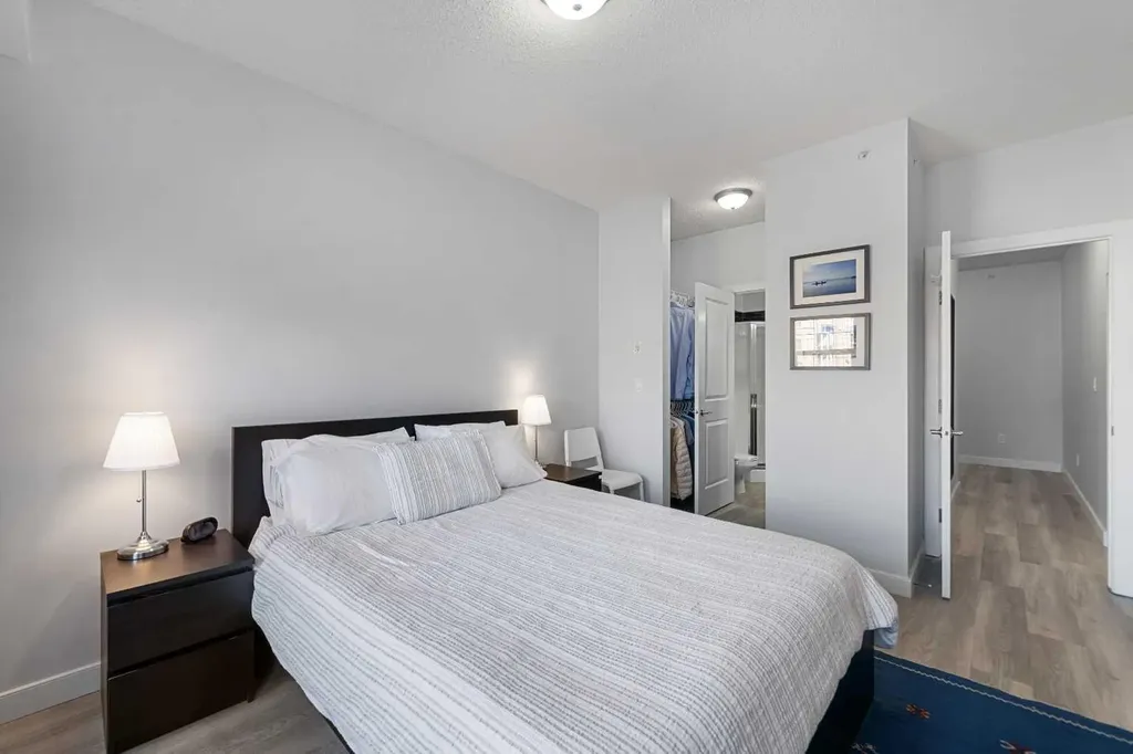 11811 Lake Fraser Drive SE Calgary AB T2J 7J4