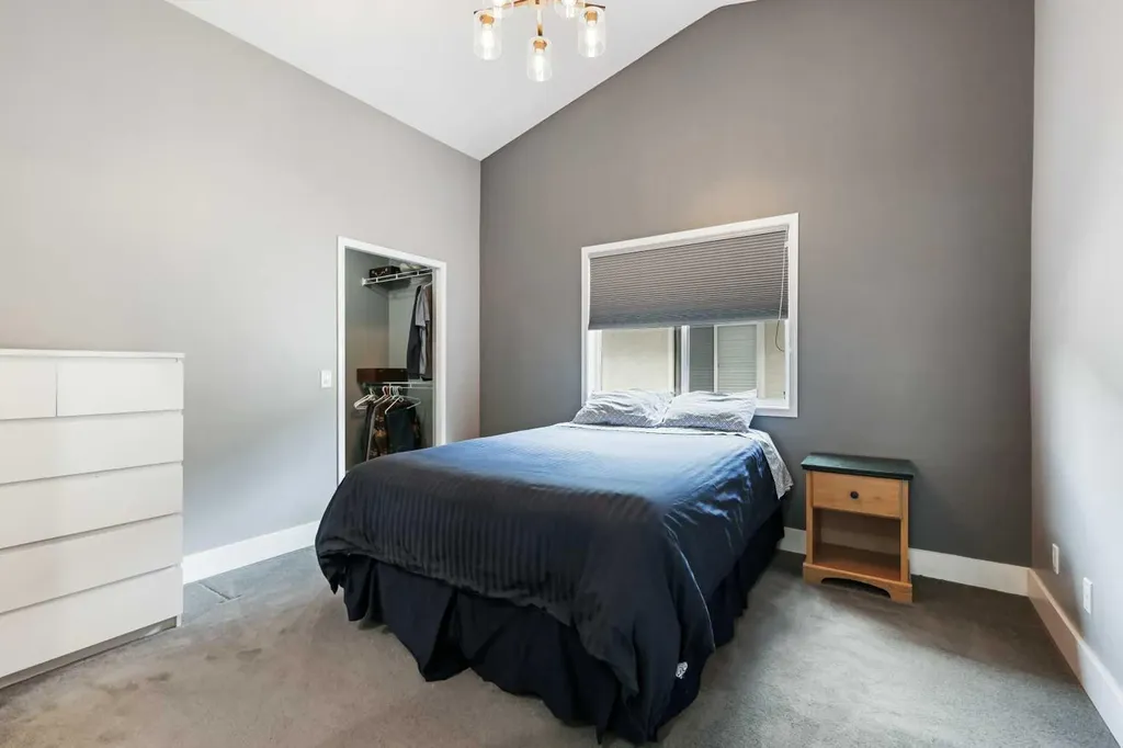 11 Strathmore Lakes Crescent Strathmore AB T1P 1L7