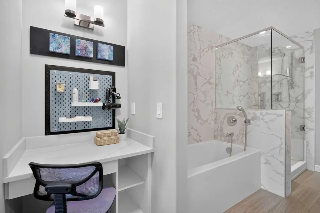 450 Kincora Glen Road NW Calgary AB T3R 1S2