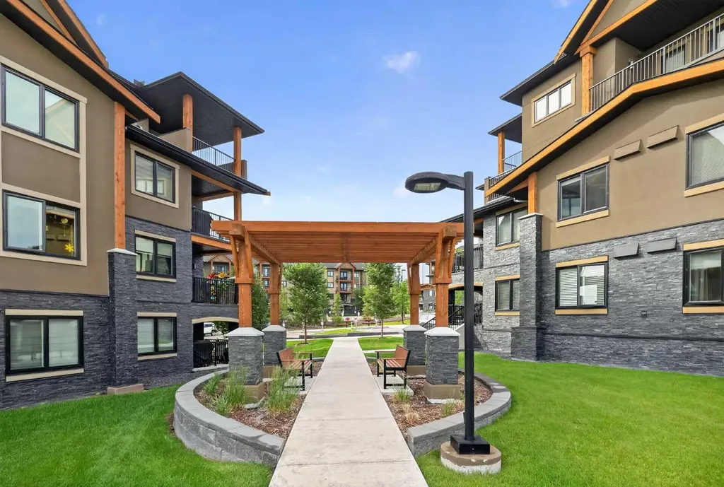 450 Kincora Glen Road NW Calgary AB T3R 1S2