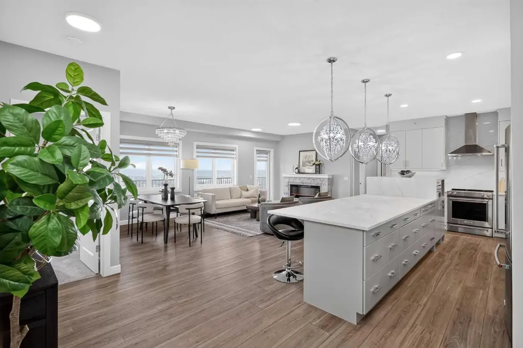 450 Kincora Glen Road NW Calgary AB T3R 1S2