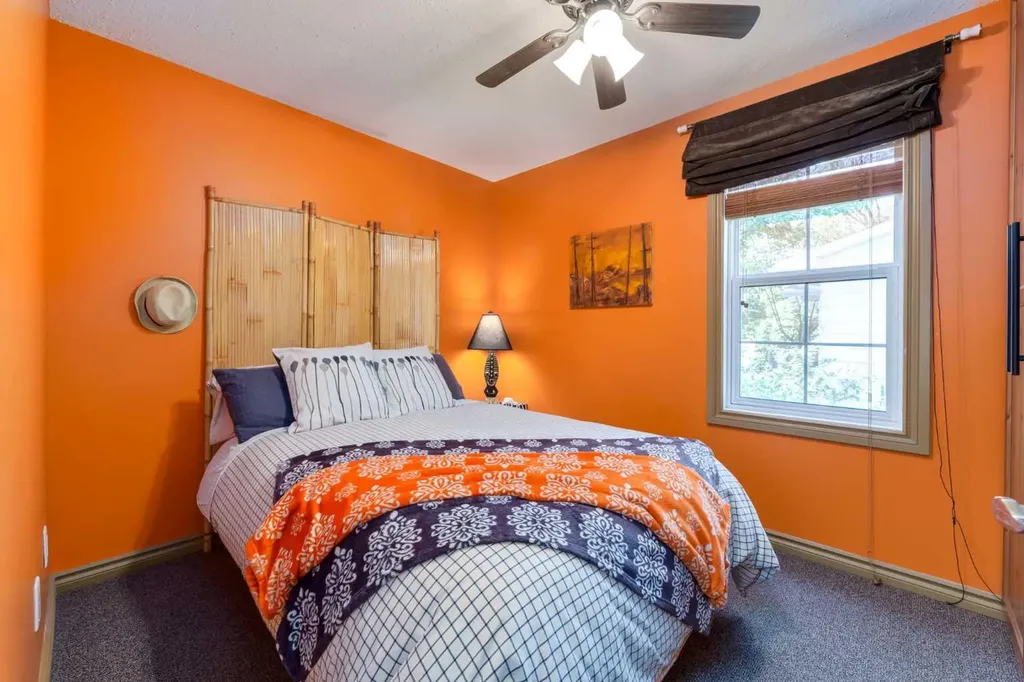235 5 Street Drumheller AB T0J 0Y4