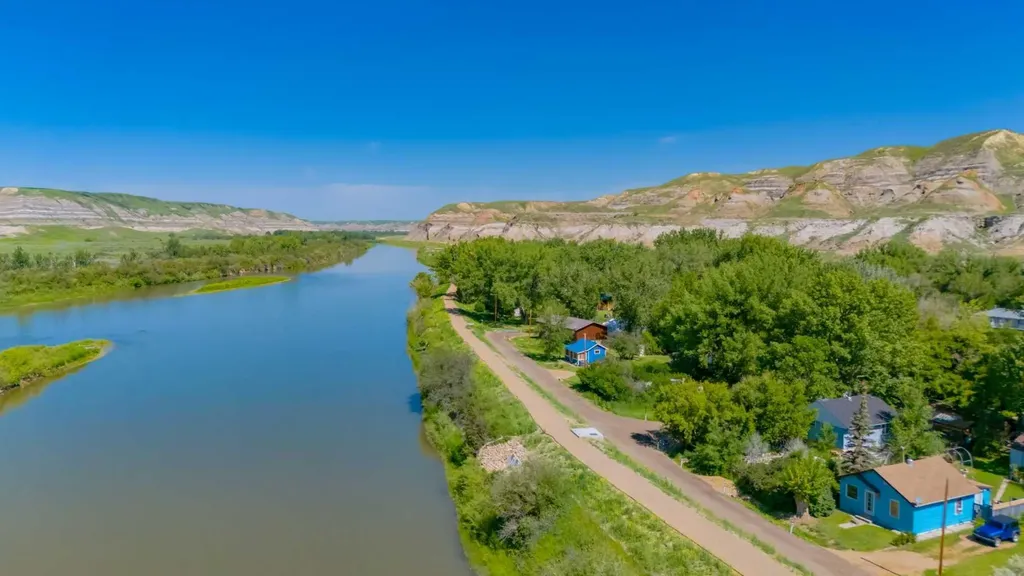 235 5 Street Drumheller AB T0J 0Y4