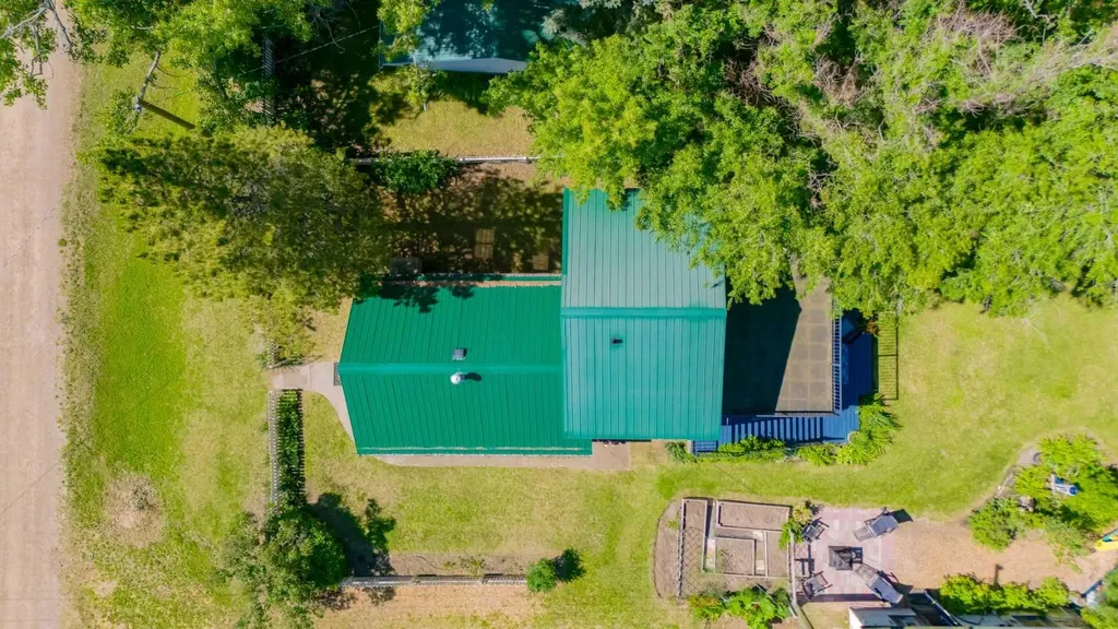 235 5 Street Drumheller AB T0J 0Y4
