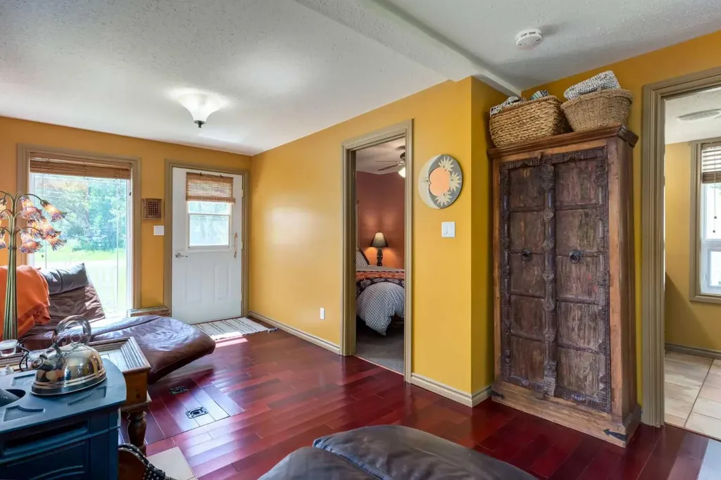 235 5 Street Drumheller AB T0J 0Y4