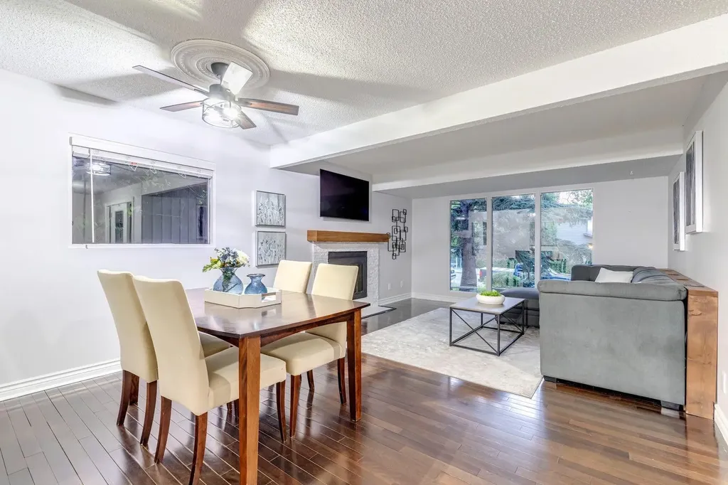 384 Midvalley Drive SE Calgary AB T2X1M7