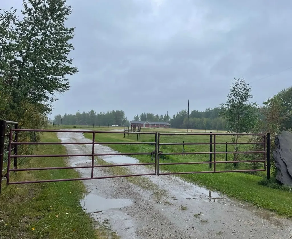 53032 Range Road 103 Wildwood AB T0E 2M0