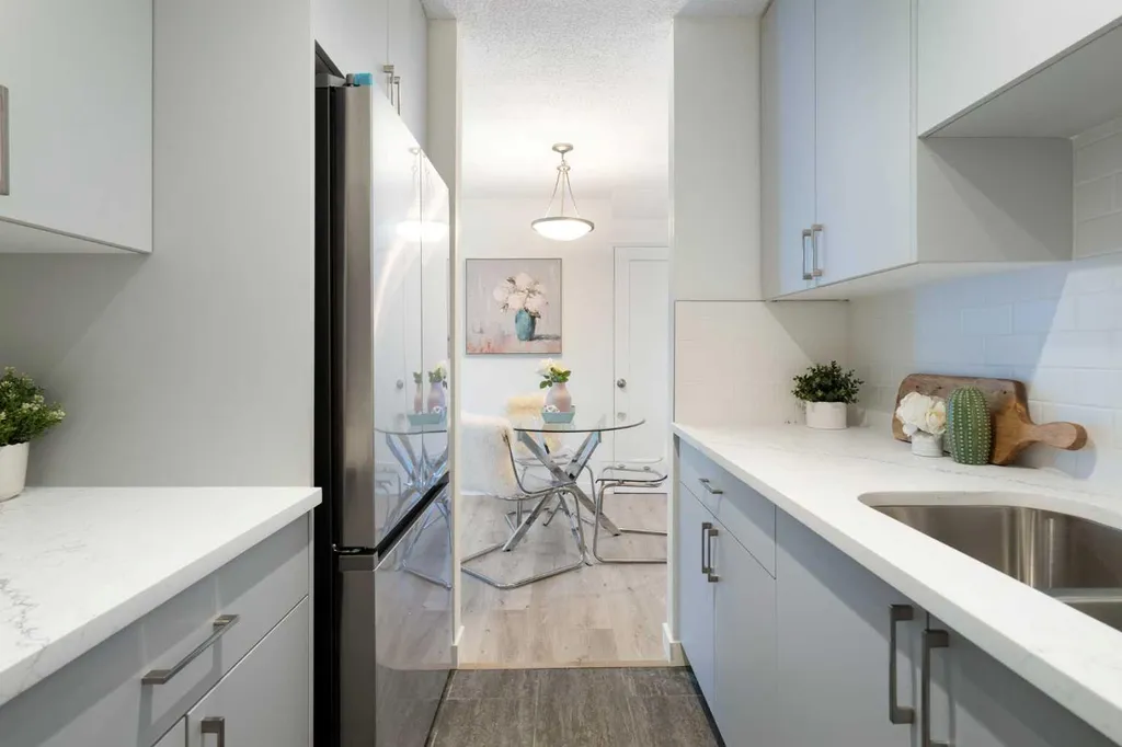 251 90 Avenue SE Calgary AB T2J 0A4