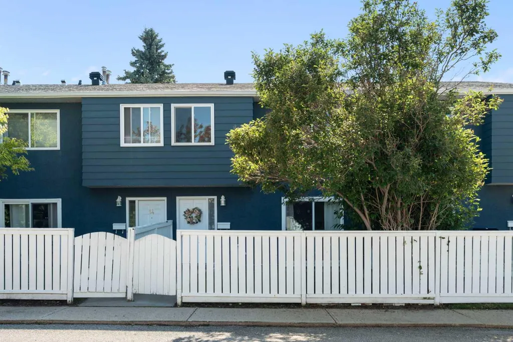251 90 Avenue SE Calgary AB T2J 0A4