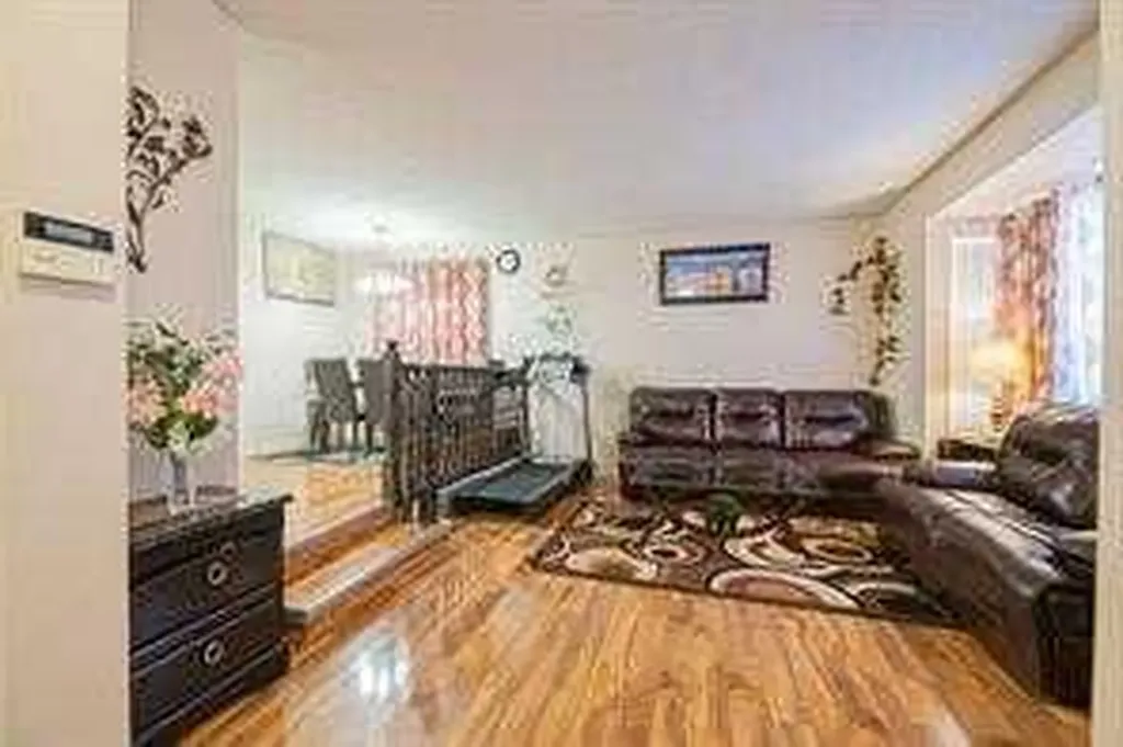 31 Martindale Close NE Calgary AB T3J 2V2