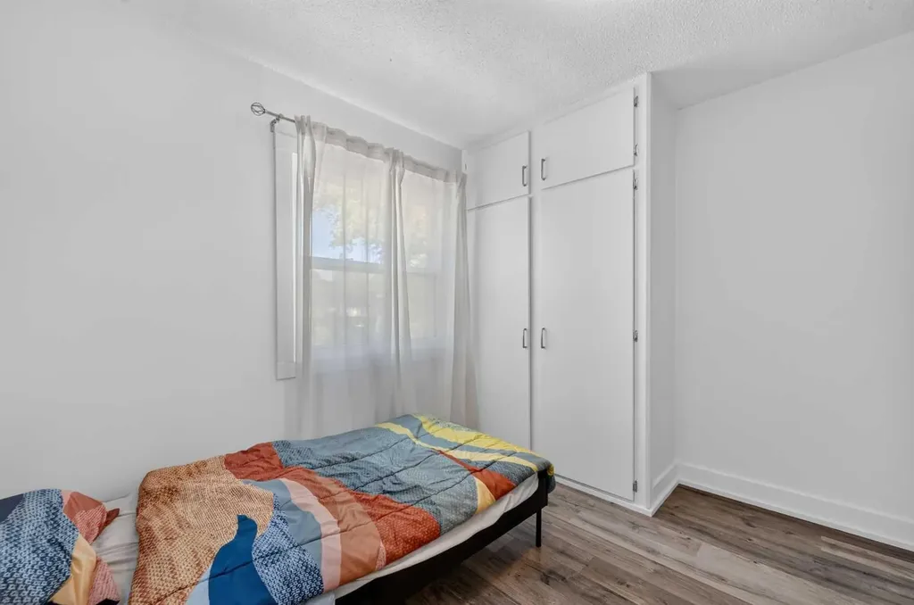 1212 Bantry Street NE Calgary AB T2E 5E7