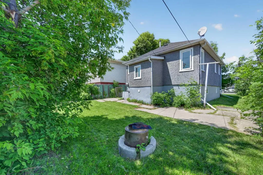 1212 Bantry Street NE Calgary AB T2E 5E7