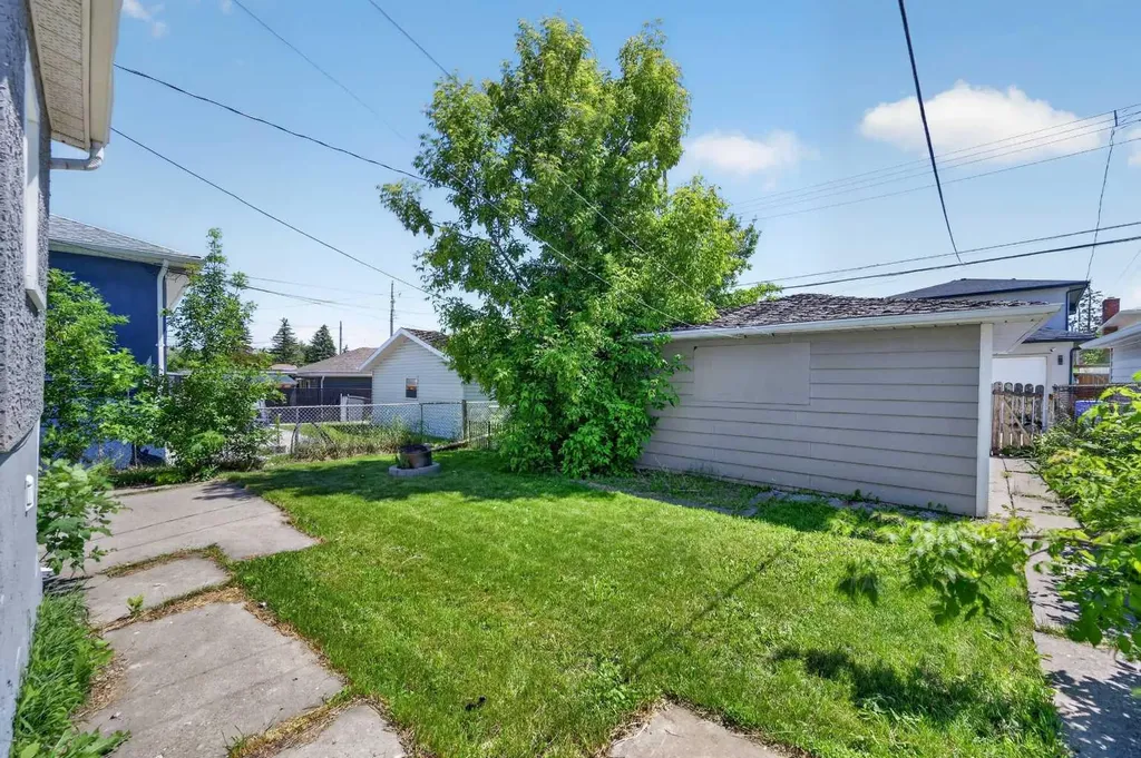 1212 Bantry Street NE Calgary AB T2E 5E7