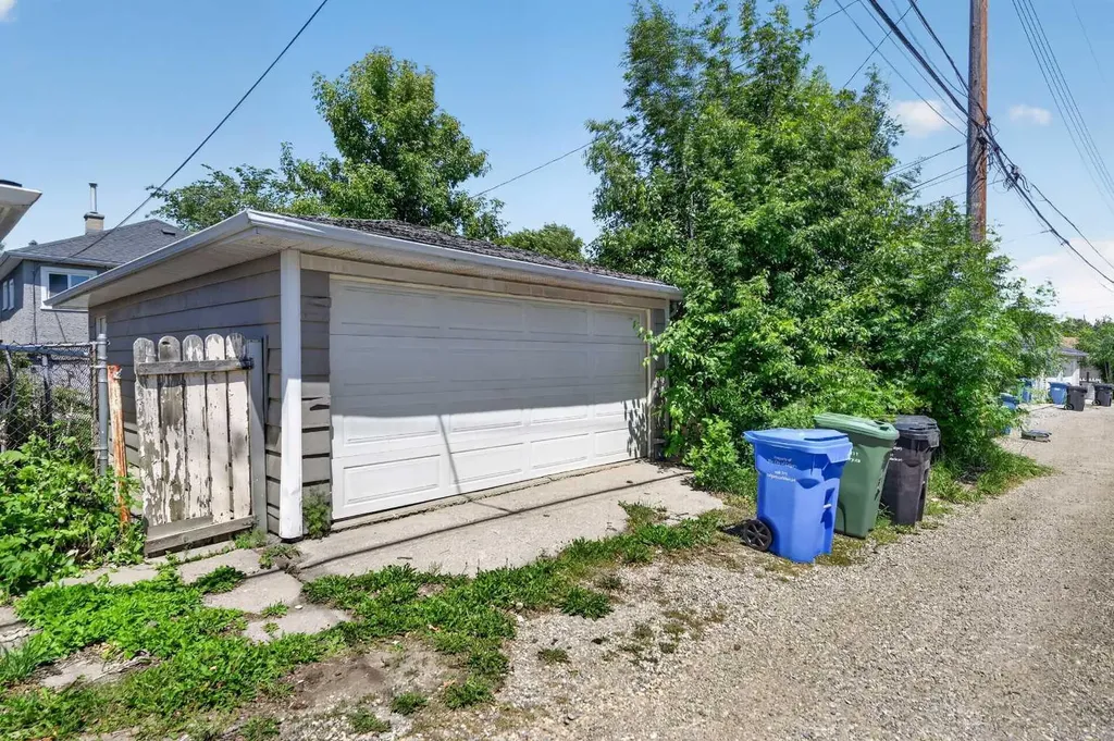 1212 Bantry Street NE Calgary AB T2E 5E7