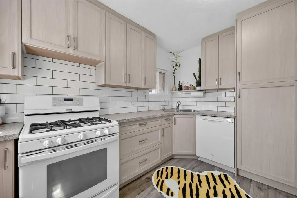 1212 Bantry Street NE Calgary AB T2E 5E7