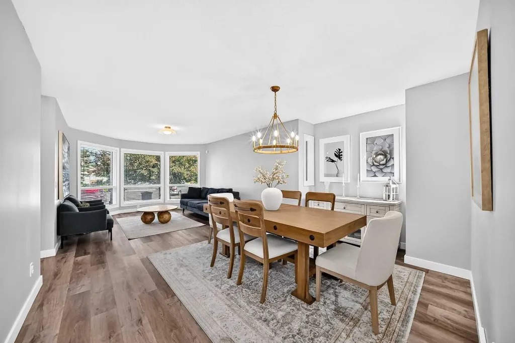 47 Canterbury Court SW Calgary AB T2W 6C2