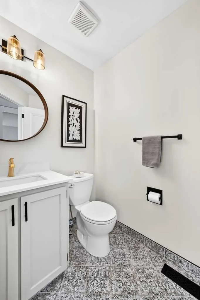47 Canterbury Court SW Calgary AB T2W 6C2