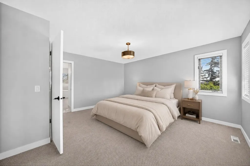 47 Canterbury Court SW Calgary AB T2W 6C2