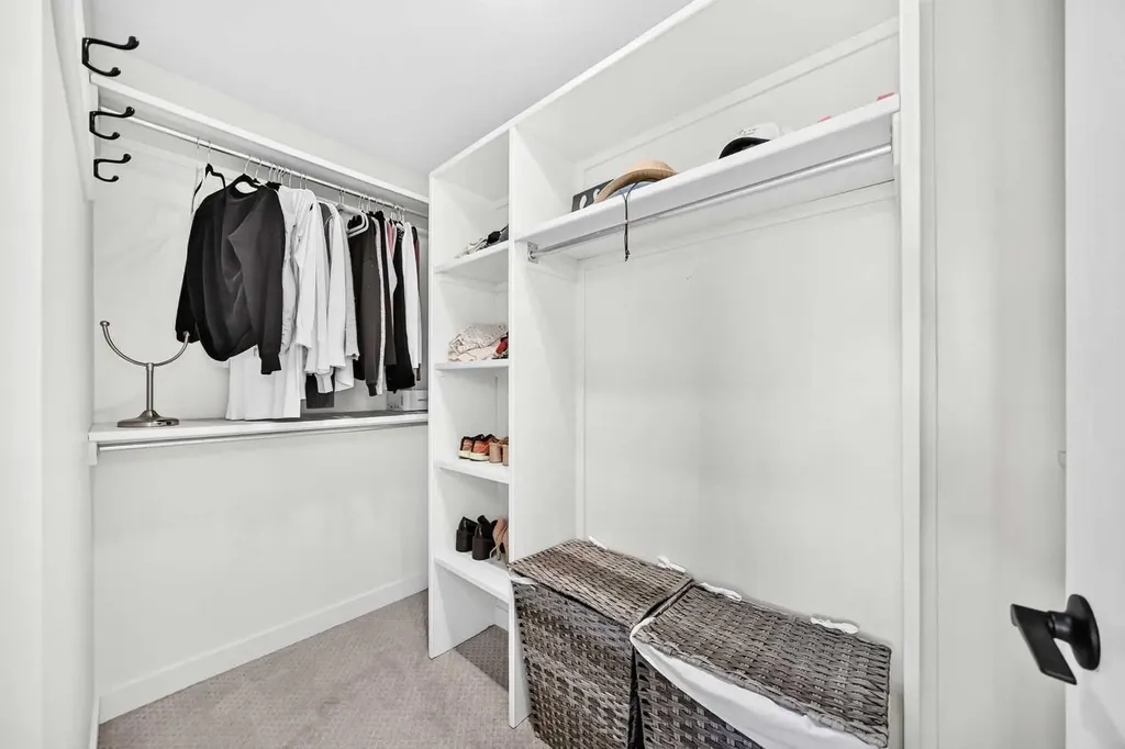47 Canterbury Court SW Calgary AB T2W 6C2