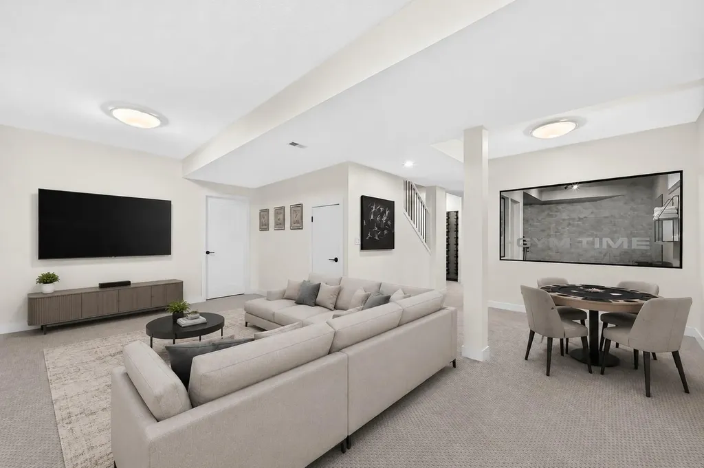 47 Canterbury Court SW Calgary AB T2W 6C2