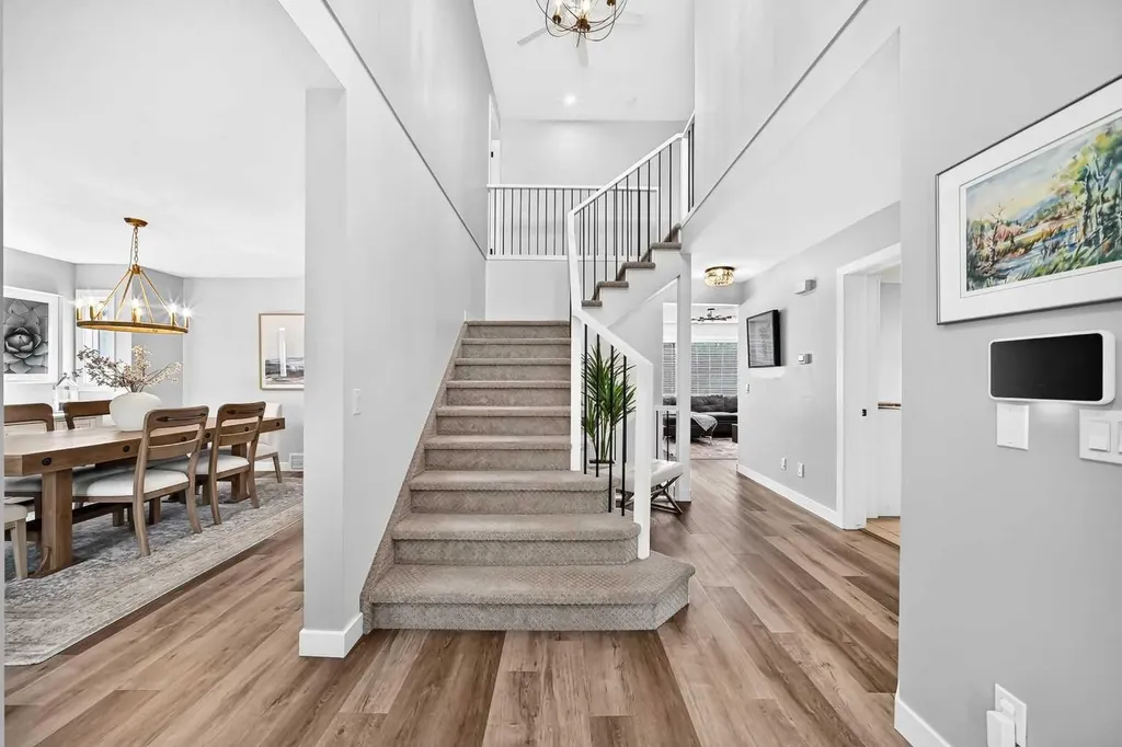 47 Canterbury Court SW Calgary AB T2W 6C2
