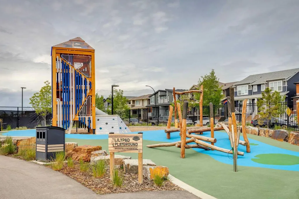 260 Rowley Way NW Calgary AB T3L 0H5