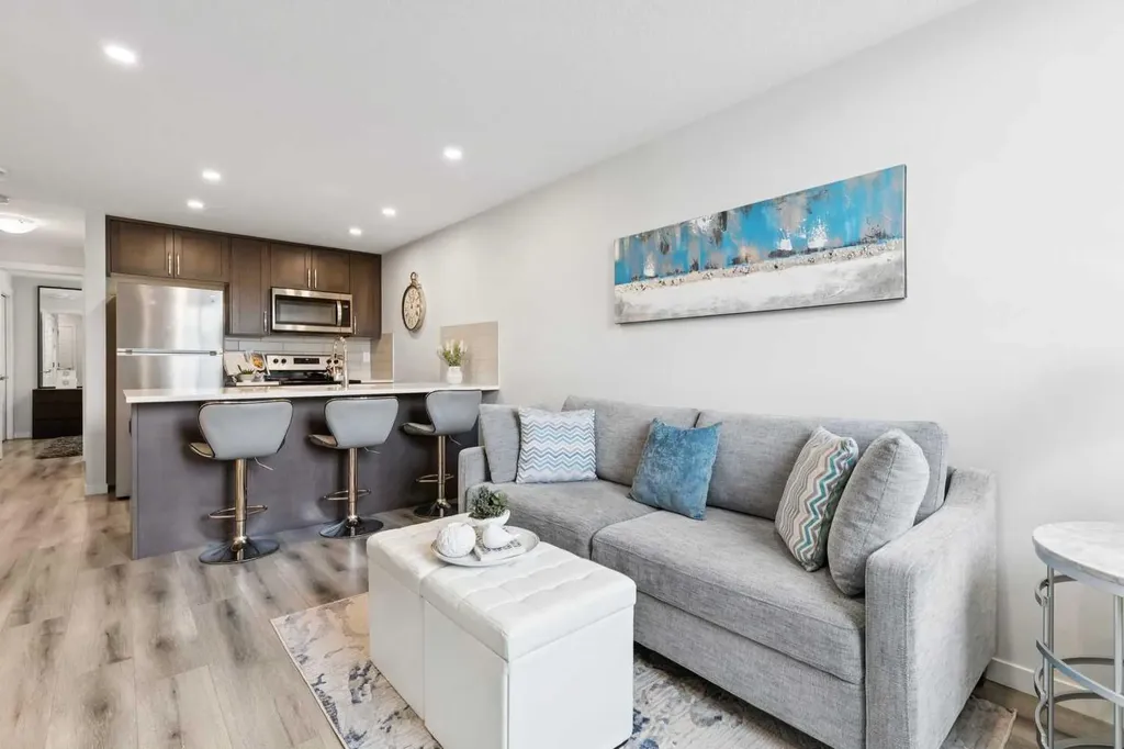 260 Rowley Way NW Calgary AB T3L 0H5