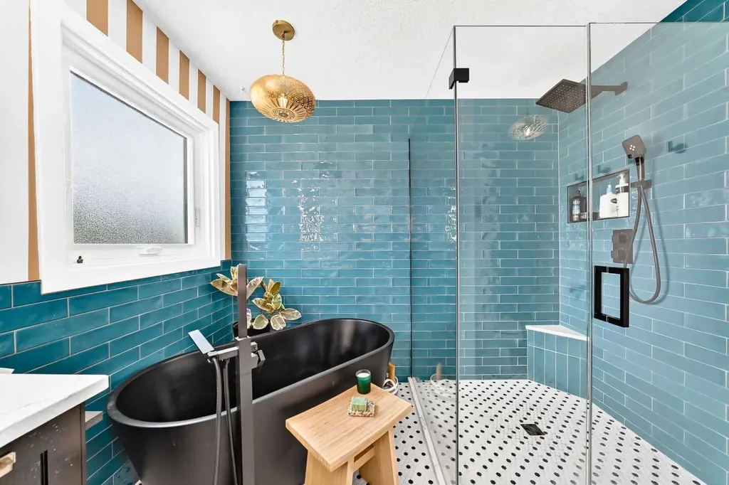 24 Brightonstone Gardens SE Calgary AB T2Z 0C7