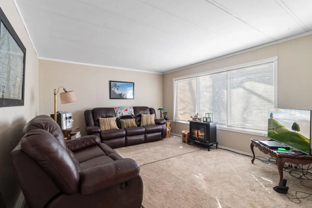 24508 Twp Road 361 Rural Red Deer County AB T0M 1R0